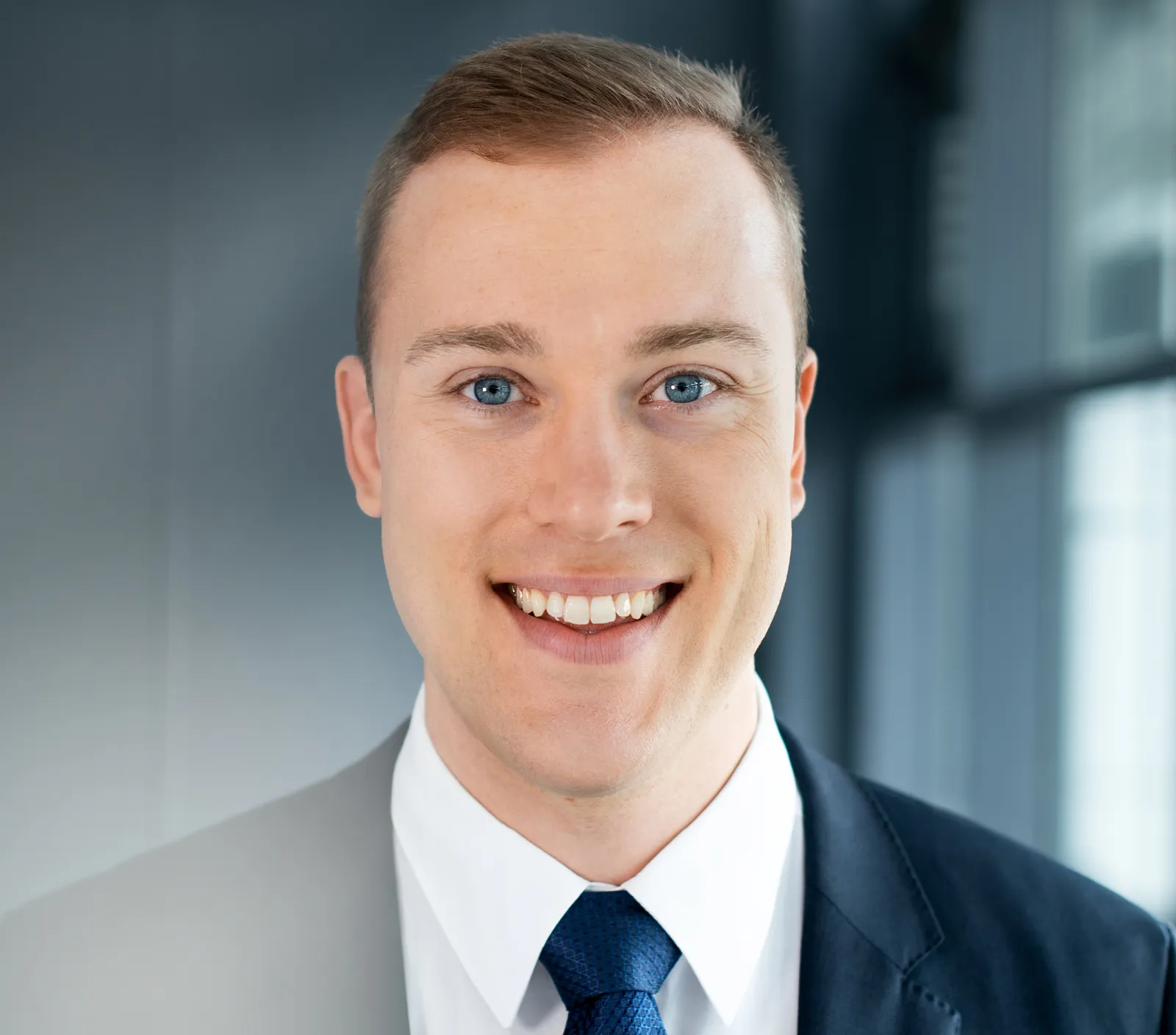 a man in a suit and tie